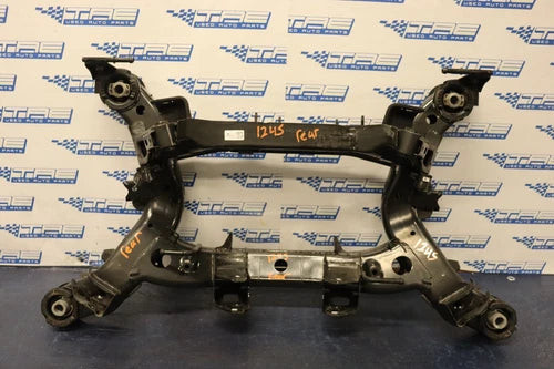 2017 CHEVROLET CAMARO ZL1 6.2L V8 OEM REAR SUBFRAME CROSSMEMBER #1245 used OEM rear subframe and crossmember