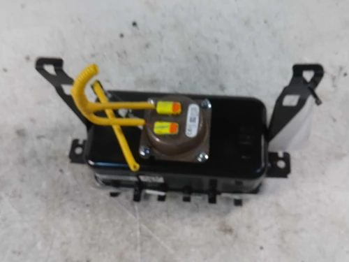 2015 Hyundai Santa Fe Passenger Dash Brown Used OEM Airbag