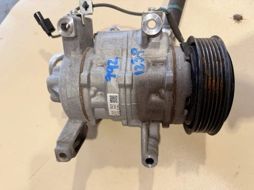 Tesla Model Y 2022 OEM