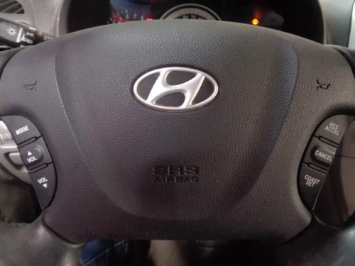 2007-2010 Hyundai Entourage Driver Steering Wheel Used OEM Airbag