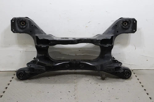 2022 - 2025 INFINITI QX55 REAR SUSPENSION SUBFRAME UNDERCARRIAGE CROSSMEMBER OEM used OEM rear subframe and crossmember