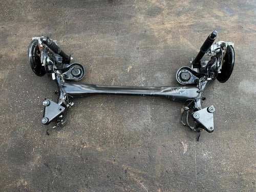 12-19 FIAT 500 REAR SUBFRAME CROSSMEMBER W SPINDLE KNUCKLE & BRAKES OEM used OEM steering knuckle