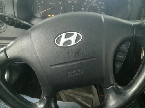 2002-2005 Hyundai Sonata Driver Steering Wheel Used OEM Airbag