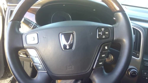 2013 Hyundai Equus Driver Steering Wheel Used OEM Airbag