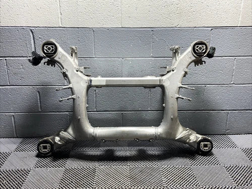 2019 2020 2021 2022 2023 2024 BMW X7 G07 AWD Rear Subframe Cross Member OEM used OEM rear subframe and crossmember