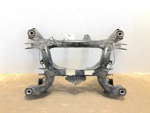 2007-2018 BMW X5 X6 REAR SUSPENSION CROSSMEMBER SUBFRAME OEM used OEM rear subframe and crossmember