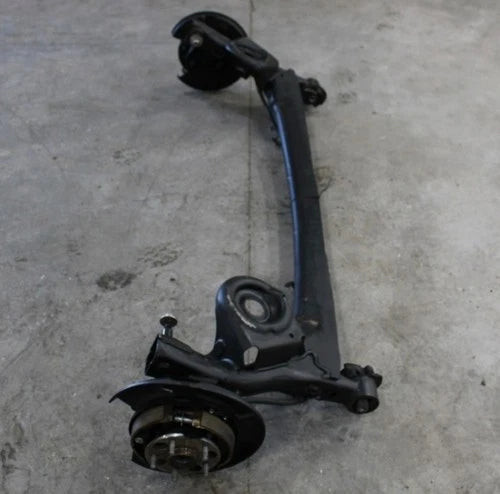2011 - 2020 TOYOTA SIENNA REAR SUBFRAME SUB FRAME CROSSMEMBER AXLE BEAM OEM used OEM rear subframe and crossmember