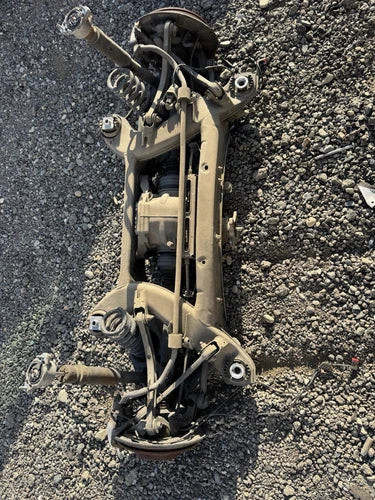 10-16 MERCEDES W207 W212 E550 Rear Subframe Differential Control Arms Complete used OEM differential and carrier assembly