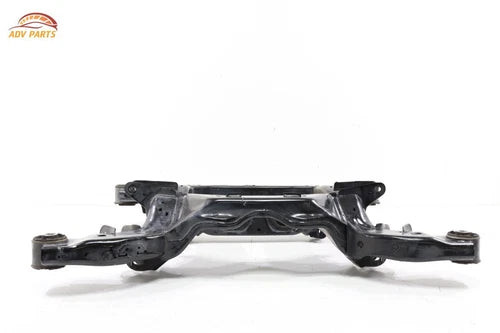 2020-2023 LINCOLN AVIATOR REAR SUBFRAME SUB FRAME CROSSMEMBER CROSS MEMBER OEM used OEM rear subframe and crossmember