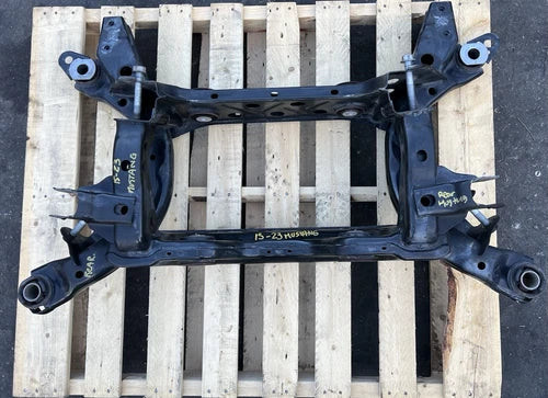 2015 2018 2022 FORD MUSTANG REAR SUSPENSION CROSSMEMBER SUB FRAME CRADDLE OEM used OEM rear subframe and crossmember
