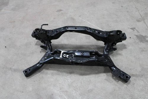 2023 - 2024 TOYOTA PRIUS REAR SUB FRAME SUBFRAME CROSSMEMBER CROSS MEMBER OEM used OEM rear subframe and crossmember