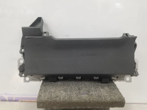2019 Toyota Camry Driver Knee XLE Used OEM Airbag