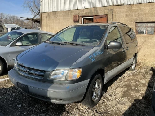 1999-2003 Toyota Sienna Passenger Dash Used OEM Airbag