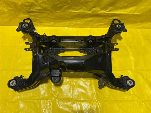 2016 - 2025 VOLVO XC90 REAR SUSPENSION SUBFRAME CRADLE CROSSMEMBER OEM used OEM rear subframe and crossmember
