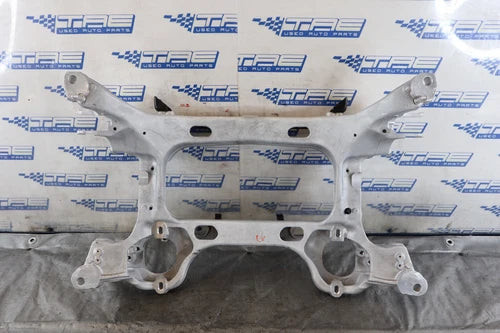 2019 CHEVROLET CORVETTE Z06 C7 LT4 6.2L OEM REAR SUBFRAME CROSSMEMBER ASSY used OEM rear subframe and crossmember