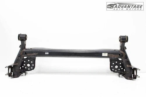 2020-2025 KIA SOUL FWD REAR SUBFRAME SUB FRAME CROSSMEMBER AXLE BEAM OEM used OEM rear subframe and crossmember