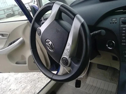 2010 Toyota Prius Driver Steering Wheel Used OEM Airbag