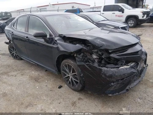 2022 Toyota Camry Driver Knee Used OEM Airbag