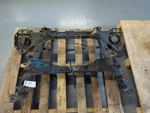 2005-2015 Nissan Armada Rear Crossmember Subframe AT 5.6L OEM used OEM rear subframe and crossmember