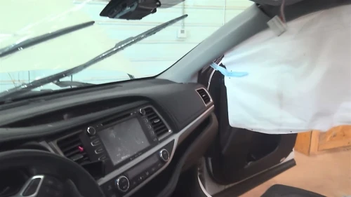 2014-2019 Toyota Highlander Passenger Dash Used OEM Airbag