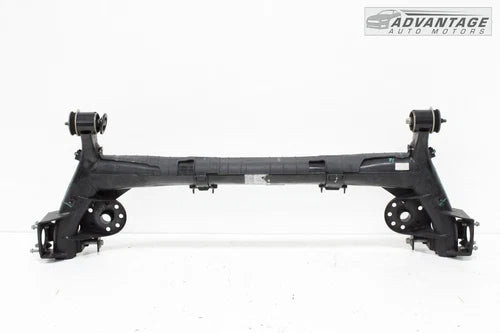 2021-2023 HYUNDAI ELANTRA FWD REAR SUSPENSION SUBFRAME LOADED AXLE BEAM OEM used OEM rear subframe and crossmember