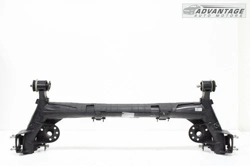 2021-2023 HYUNDAI ELANTRA FWD REAR SUSPENSION SUBFRAME LOADED AXLE BEAM OEM used OEM rear subframe and crossmember