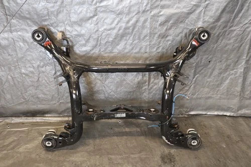 2018 2019 LAMBORGHINI URUS 4.0L V8 OEM COMPLETE REAR SUBFRAME CROSSMEMBER used OEM rear subframe and crossmember