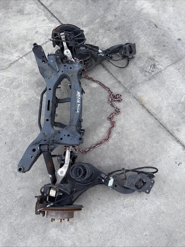 NISSAN ROGUE 14-20 FWD Vin 5 REAR SUSPENSION SUBFRAME SUB FRAME CROSSMEMBER OEM used OEM rear subframe and crossmember