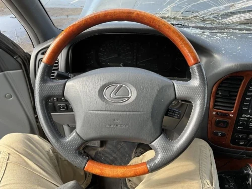 2001-2002 Lexus LX470 Driver Airbag Used OEM Airbag
