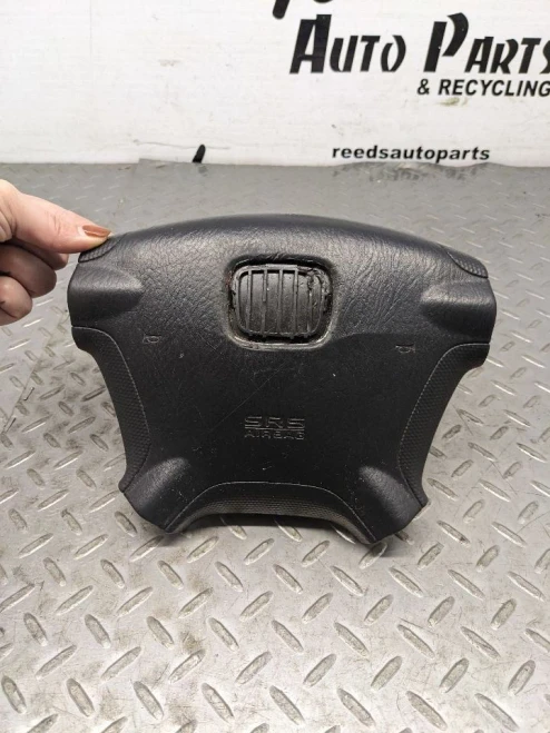 Honda CR-V Driver Steering Wheel Used OEM Airbag