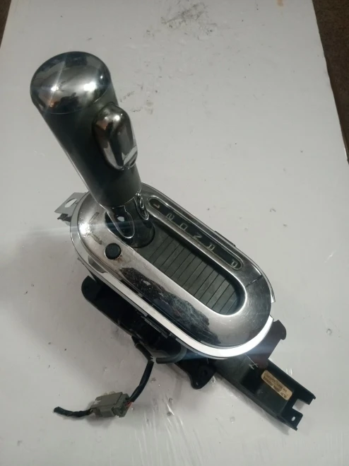 2004-2008 Ford F-150 7L3P7K004BCSMAS Lariat Used OEM Floor Shifter