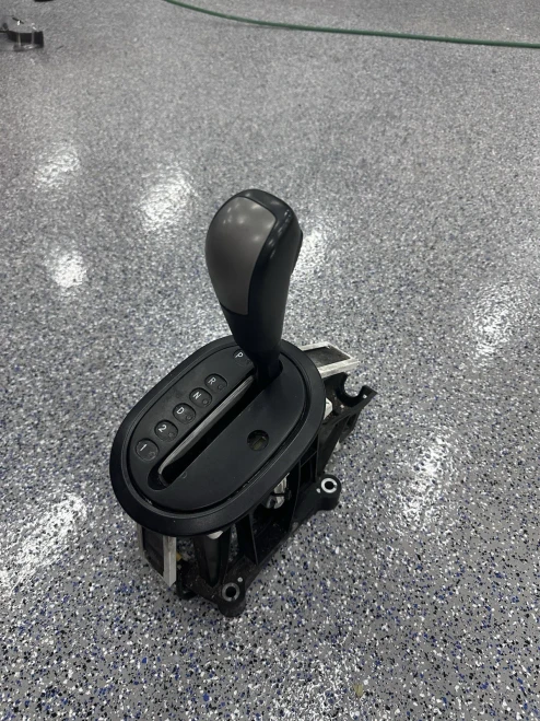 2005-2007 Ford Escape Automatic Used OEM Floor Shifter