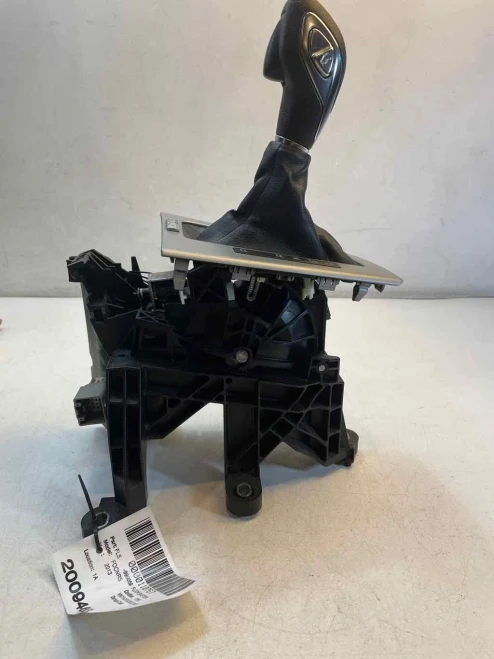 2012-2014 Ford Focus With Knob Used OEM Floor Shifter