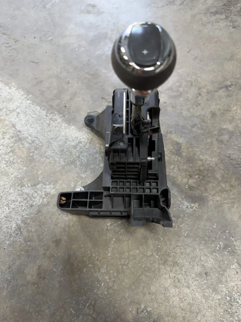 2014-2016 Chevrolet Malibu Automatic Used OEM Floor Shifter