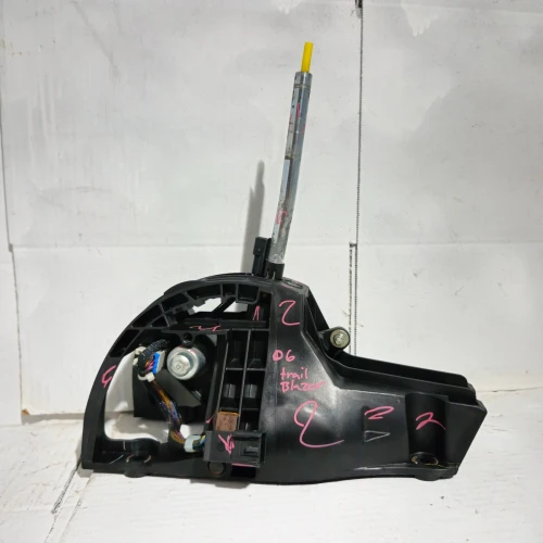 2006-2009 Chevrolet Trailblazer Used OEM Floor Shifter