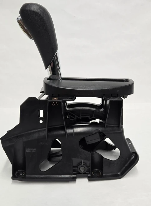 2006-2007 Chevrolet Monte Carlo Automatic Used OEM Floor Shifter