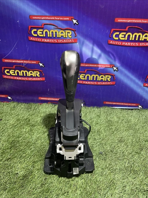 2012-2016 Chevrolet Sonic 42344375 Used OEM Floor Shifter