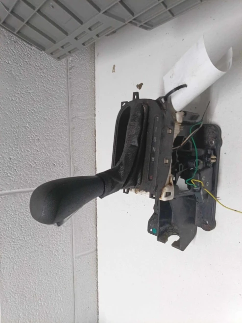 Chevrolet HHR Used OEM Floor Shifter