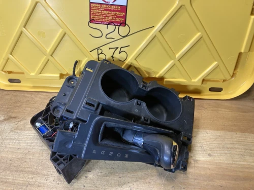 Chevrolet Equinox 13595922 Used OEM Floor Shifter