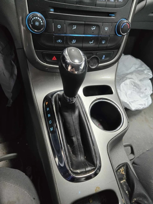 2014-2015 Chevrolet Malibu 23464321 Used OEM Floor Shifter