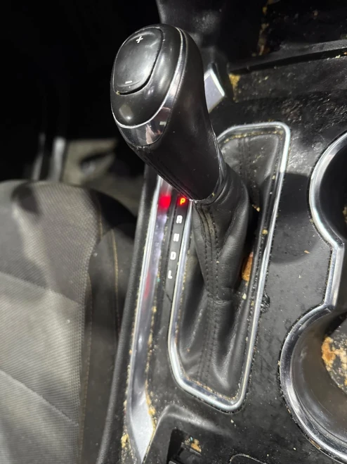 2019-2024 Chevrolet Traverse 84693609 Used OEM Floor Shifter