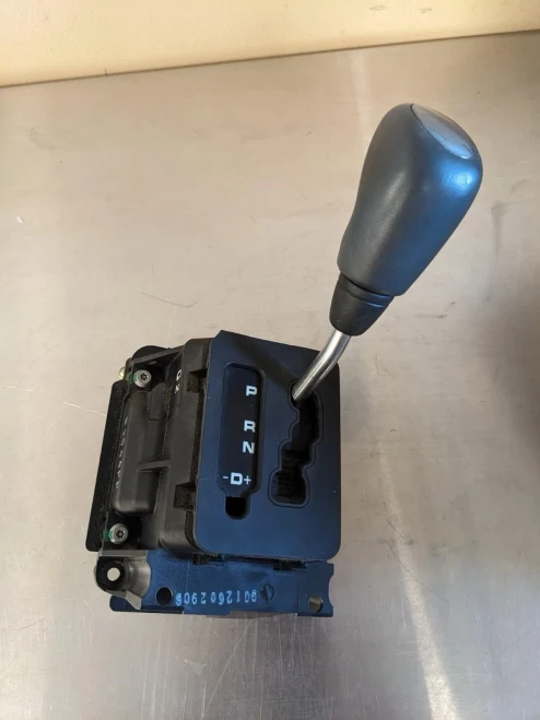 2002-2006 Dodge PP901267020 Automatic Used OEM Floor Shifter