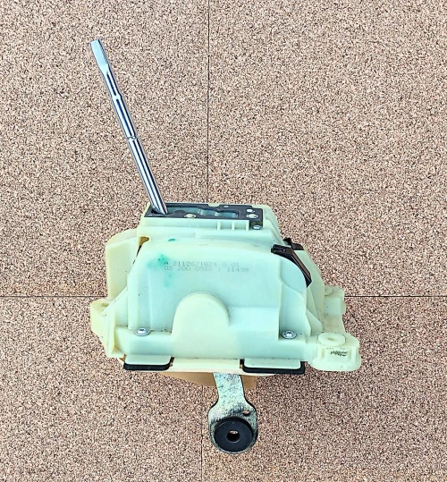 2003-2009 Mercedes-Benz E320 Used OEM Floor Shifter