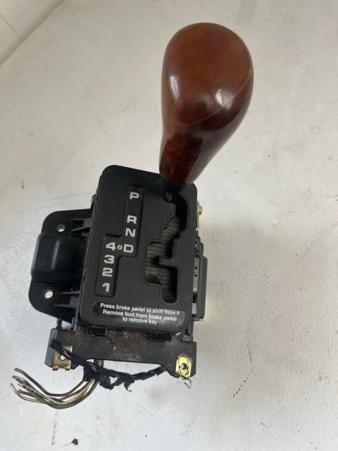 1998-2003 Mercedes-Benz ML320 W163 Black With Knob Used OEM Floor Shifter