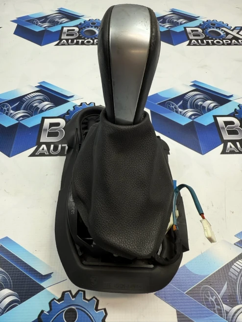 2008-2013 BMW 128 756557302 Automatic Used OEM Floor Shifter