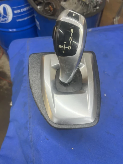 2008-2010 BMW 9174981 Automatic Used OEM Floor Shifter
