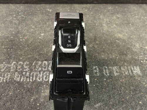 2024-2025 Volkswagen Atlas 3CN713290D Automatic Used OEM Floor Shifter