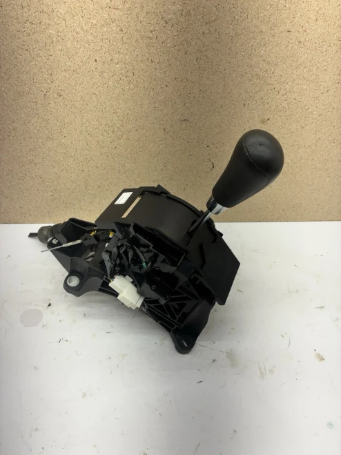 2007-2012 Mazda CX-7 EG2146100 Used OEM Floor Shifter
