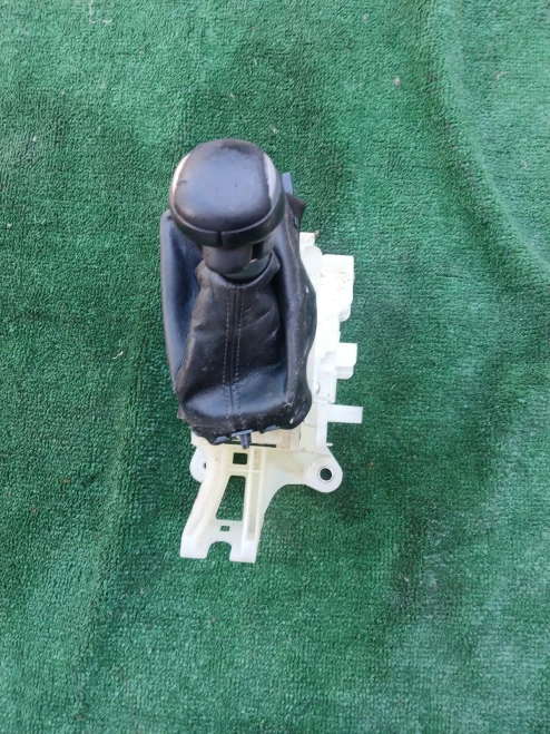 2017-2025 Mazda CX-5 Automatic Used OEM Floor Shifter