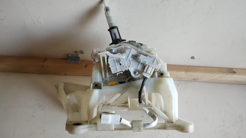 2014-2017 Mazda Mazda3 Automatic FWD Used OEM Floor Shifter